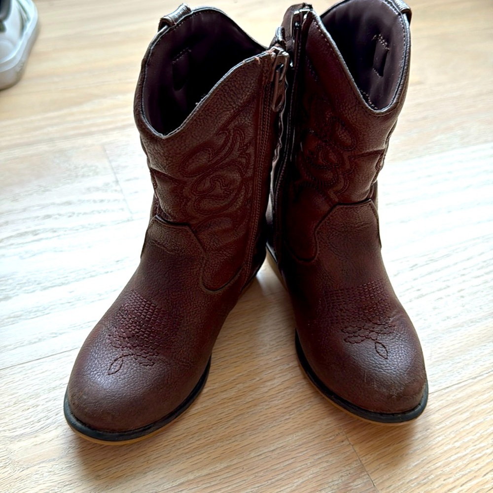 Brown Western Style Cowboy Boots